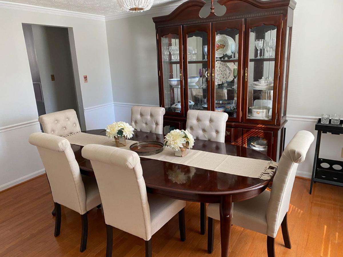 Upgraded, Beautiful 4 Bd Colonial In Silver Spring Extérieur photo