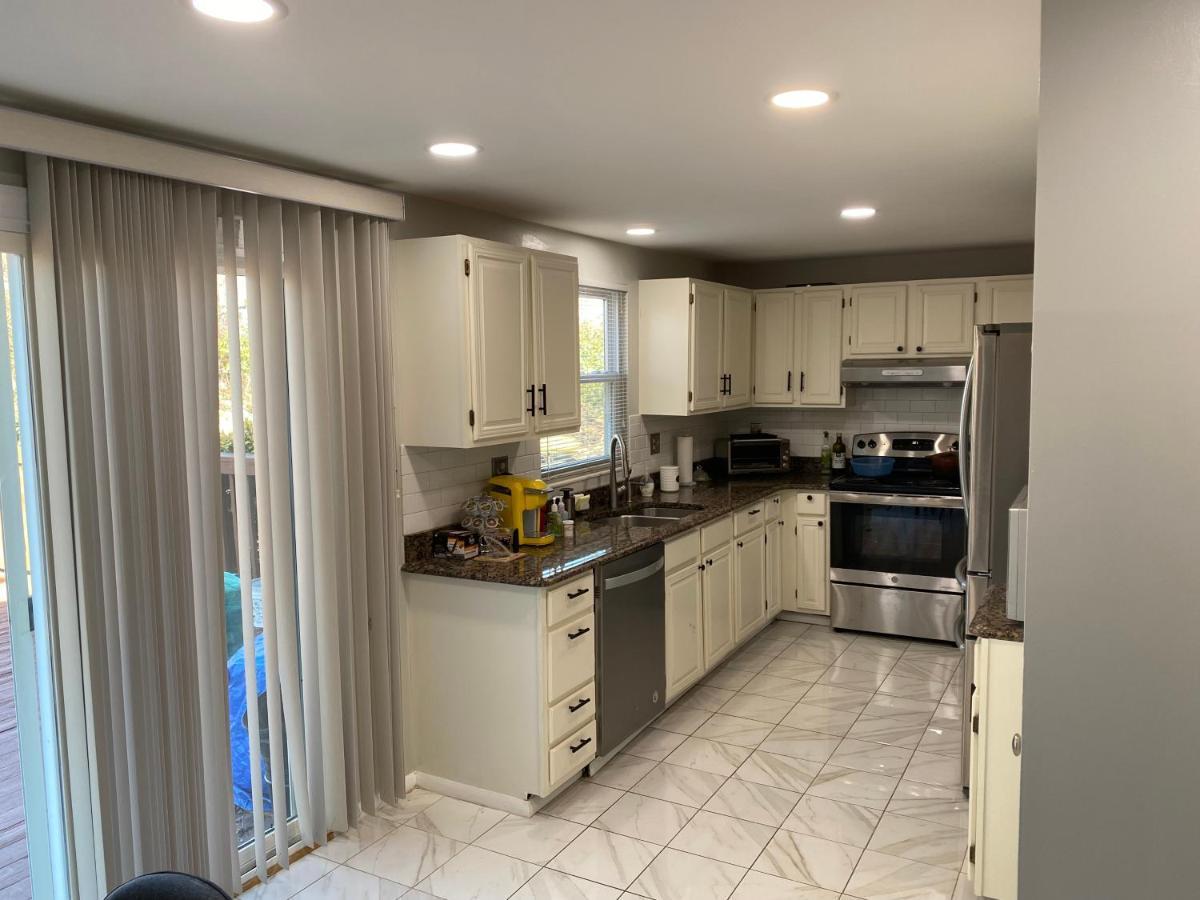 Upgraded, Beautiful 4 Bd Colonial In Silver Spring Extérieur photo